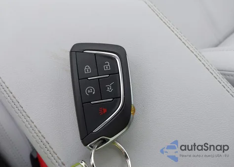 2026 Cadillac Optiq Luxury z USA, uszkodzony, nr VIN 3GYK3BM49TS112103